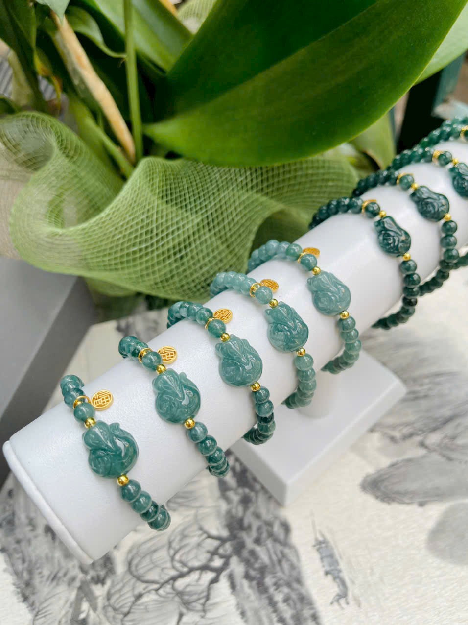Vòng tay Hồ Ly Lam Ngọc – charm bạc xi vàng